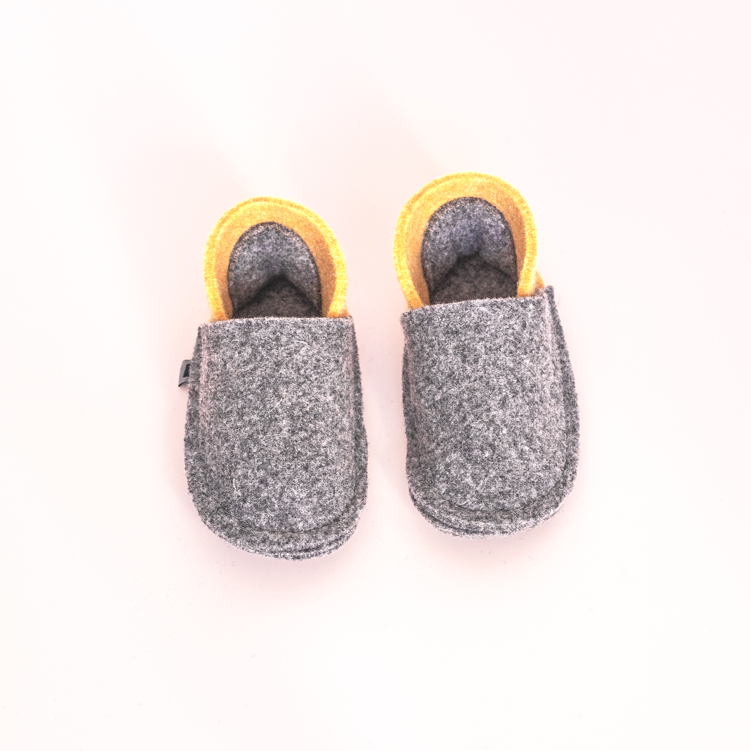 Dark gray and peach yellow slippers for toddlers